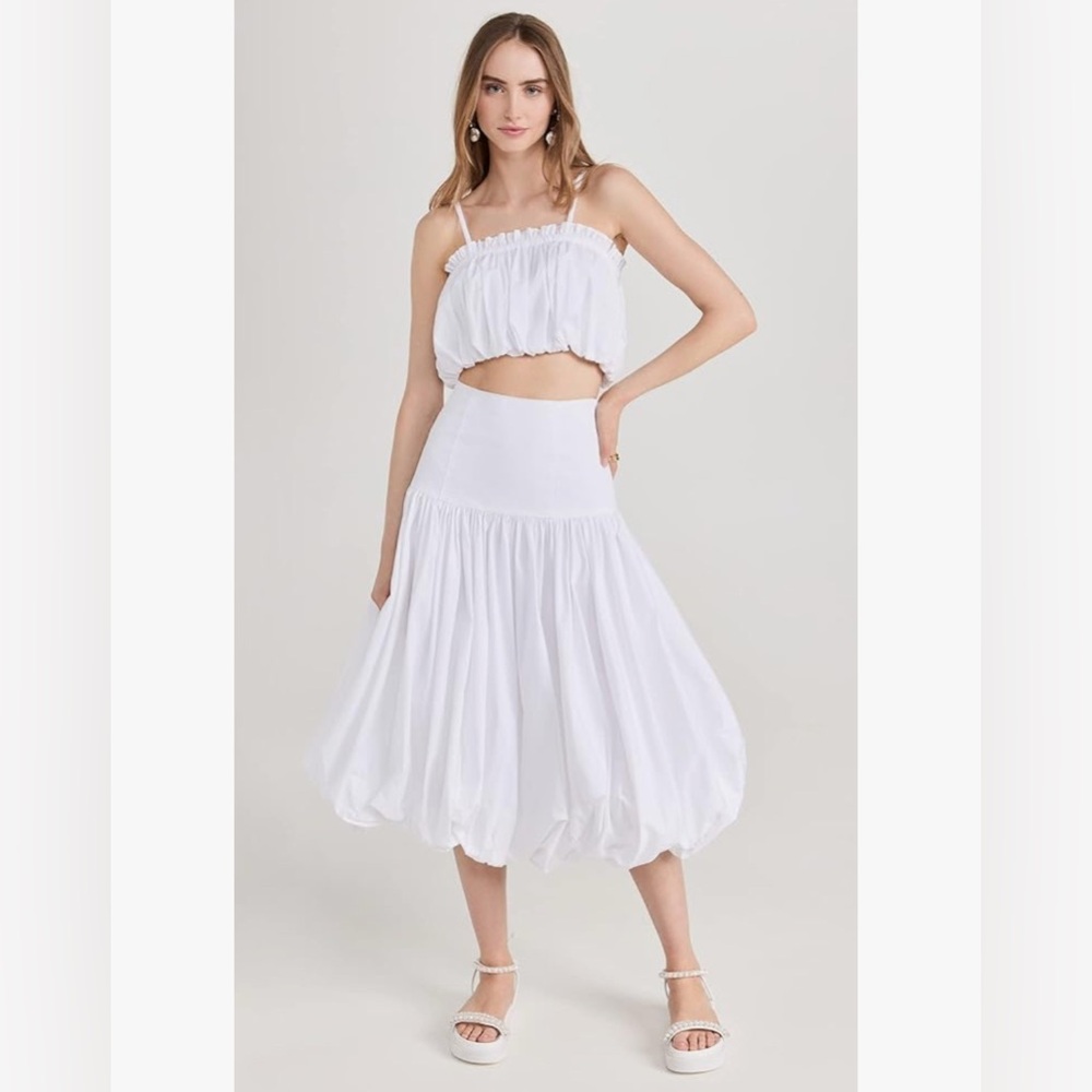 Brand: Cinq à Sept
Cinq à Sept Womens Ivee Top is size XS. New